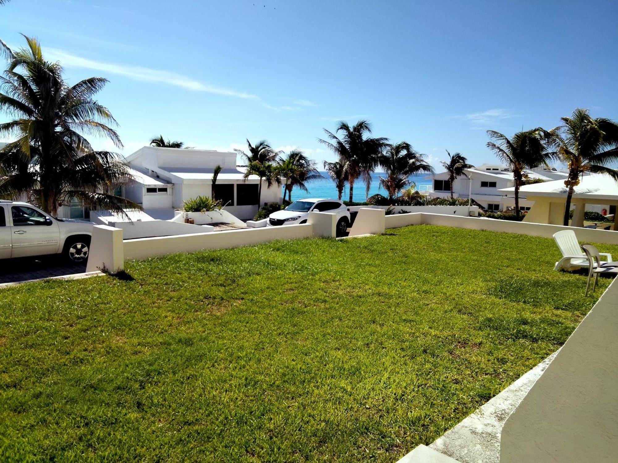 Brisas Sunset Apartment Cancun Exterior photo